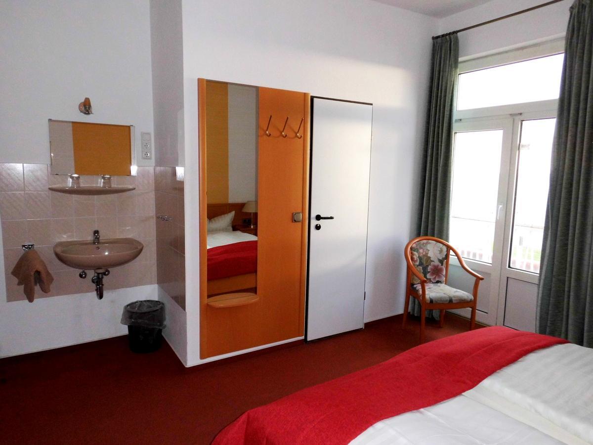 Hotel Seerose Wilhelmshaven Exterior photo